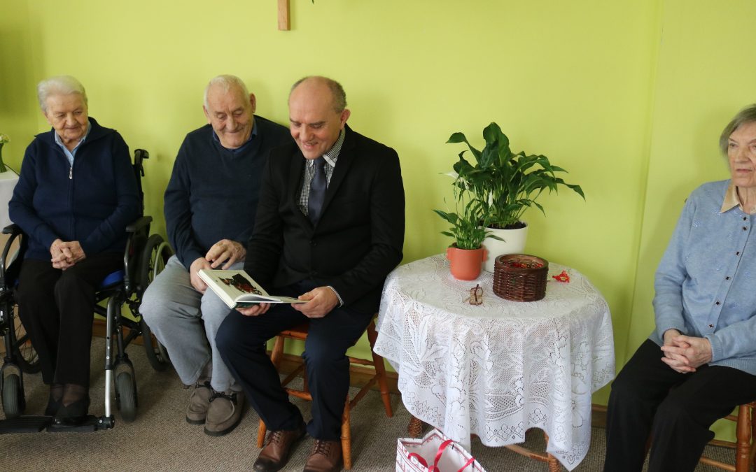 OPOWIEŚCI Z MORAŁEM