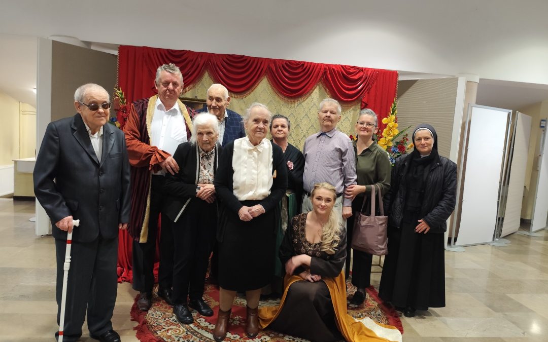 PODRÓŻ W CZASIE NA IV TUCHOWSKIM DNIU SENIORA