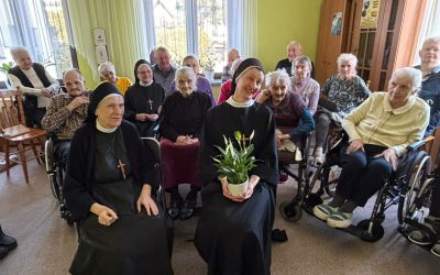 OTOCZENIE NADAŁO JEJ TYTUŁ MATKI